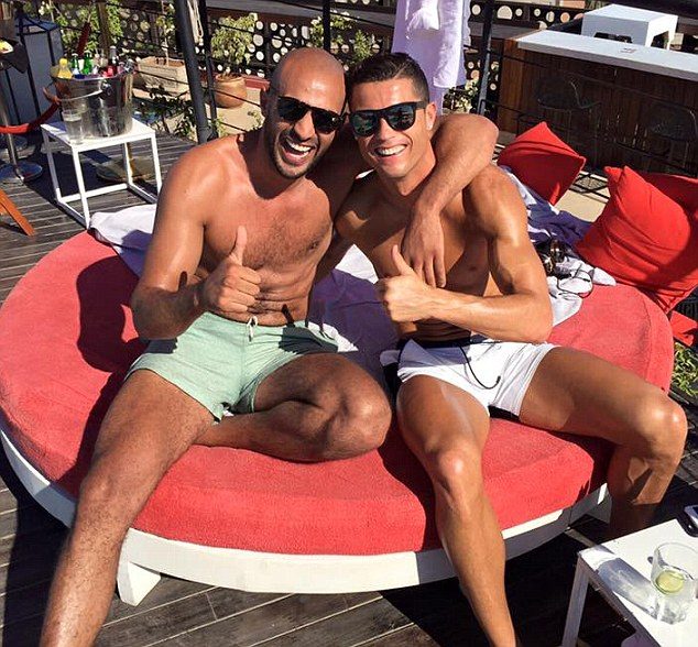 بدر هاري وكريستيانو رونالدو