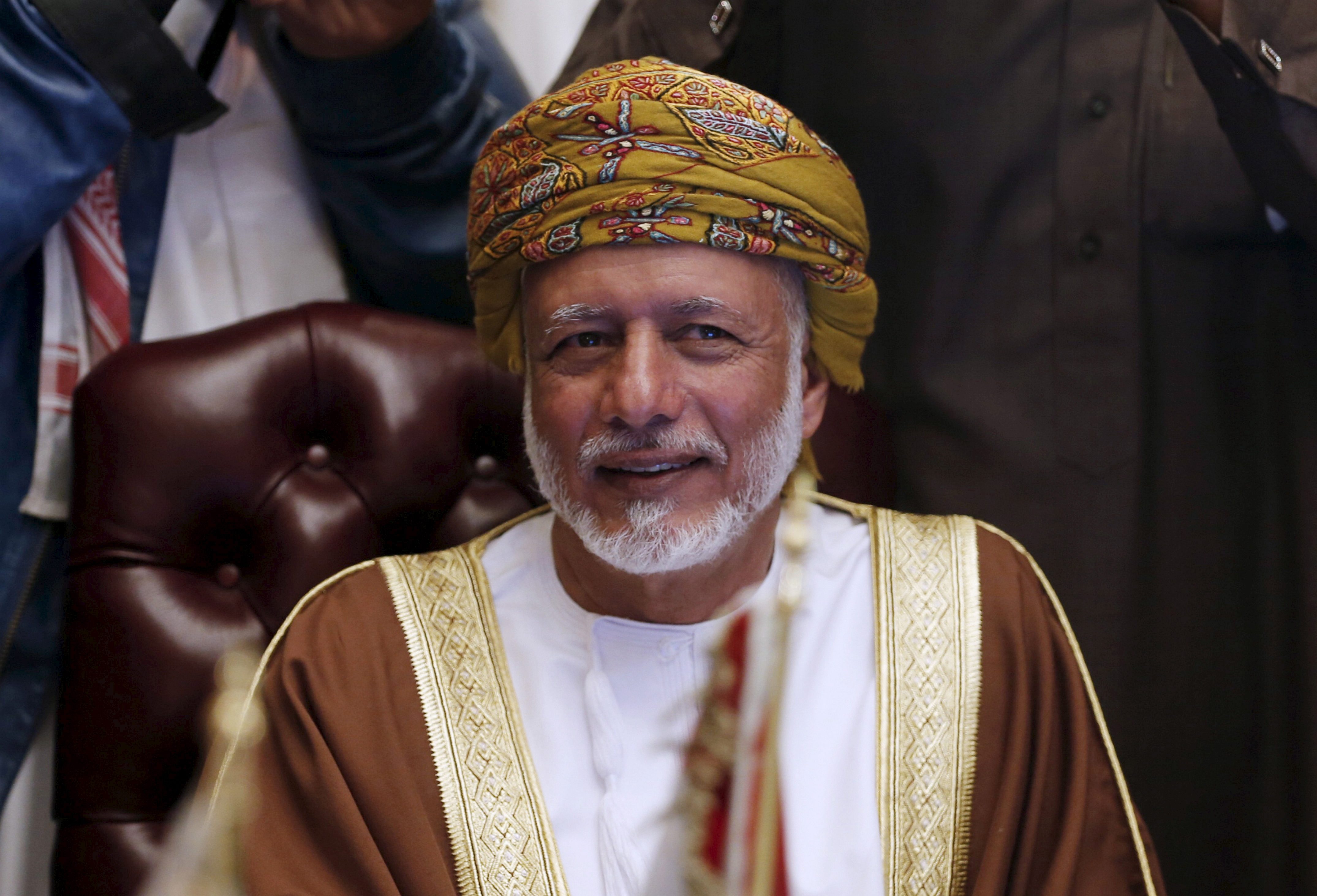 وزير الخارجية العماني يوسف بن علوي،