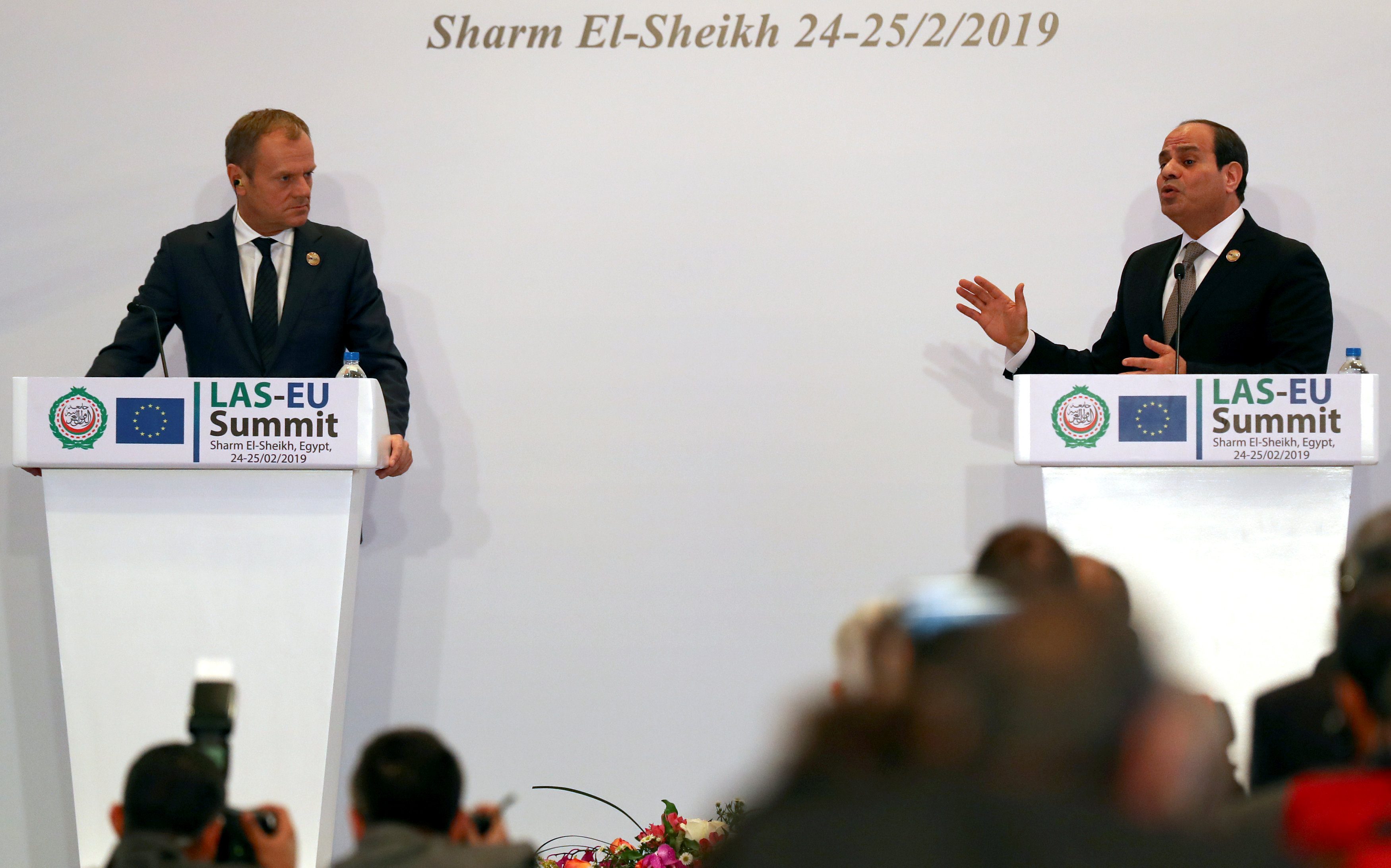 فورين بوليسي: الاتحاد الأوروبي متفكك وضعيف.. وهذا ما يدفعه للتعاون مع الأنظمة العربية «الاستبدادية»