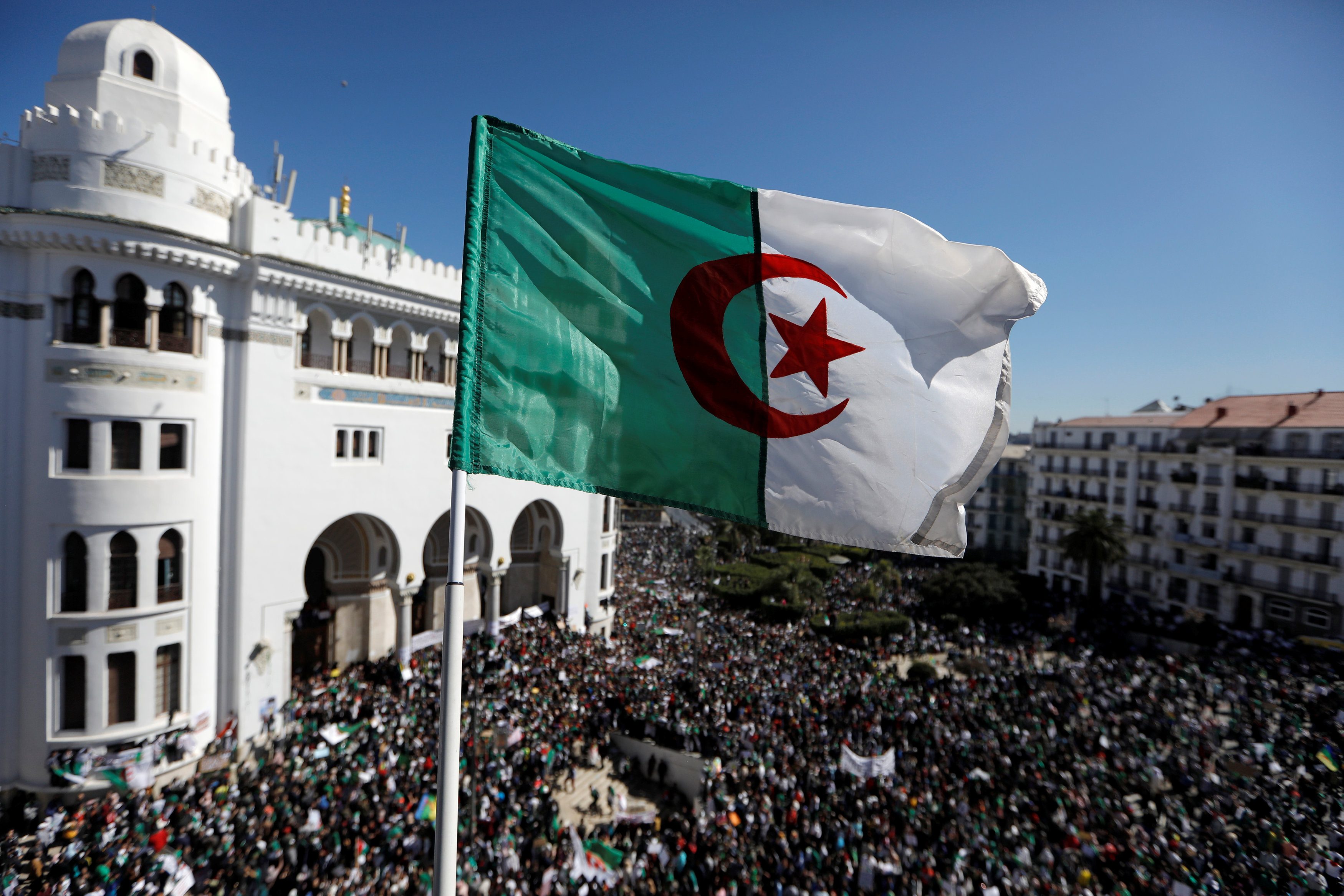 احتجاجات الجزائر