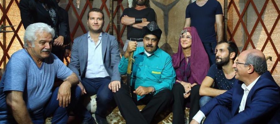 رئيس فنزويلا يتابع «قيامة أرطغرل» ويعلق: «ربما سأصبح يوماً ما مسلماً بسببها»