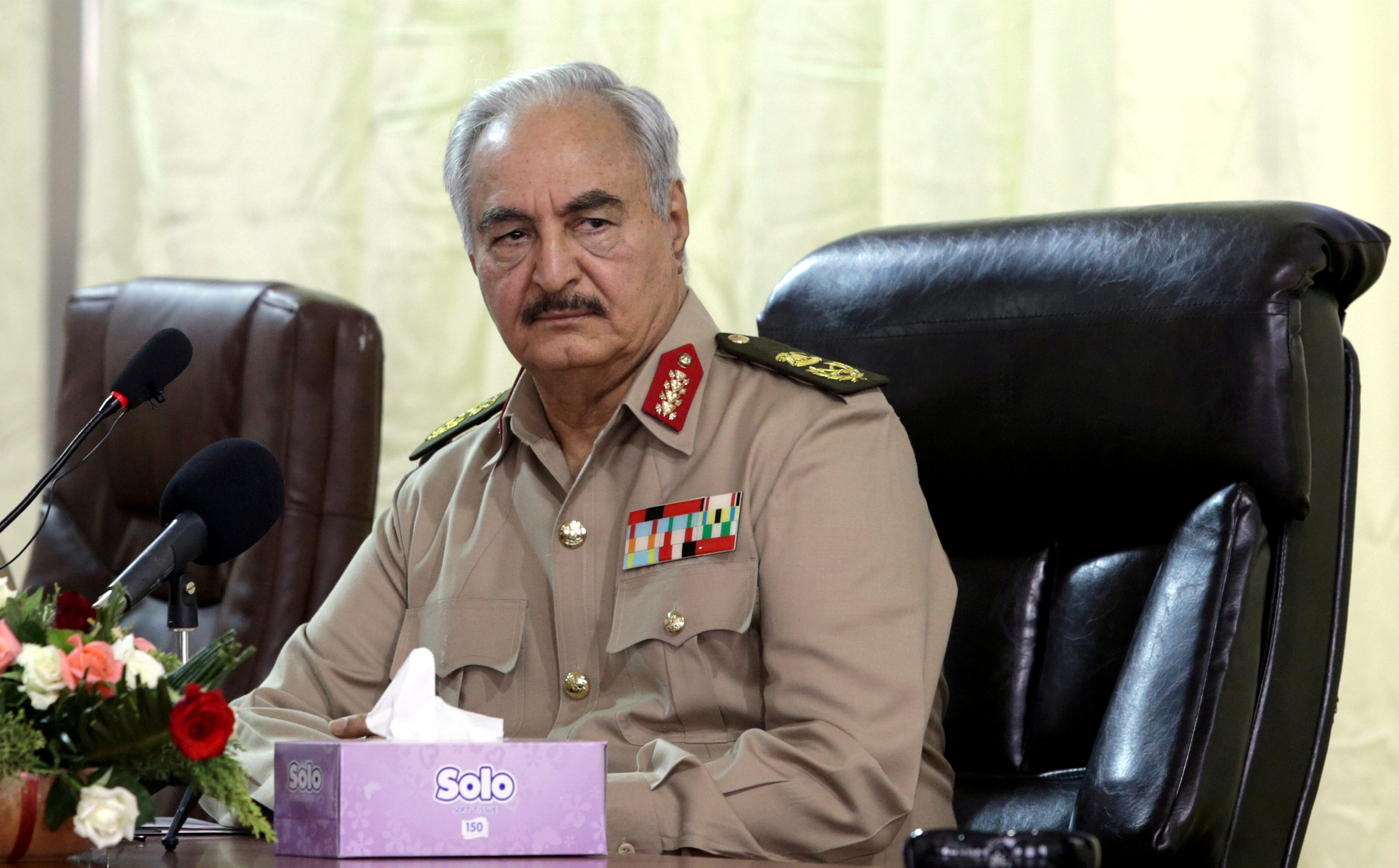 دعم سعودي وإماراتي للسودان، زيارة مفاجئة لحفتر إلى مصر، وأكبر طائرة بالعالم تحلق لأول مرة