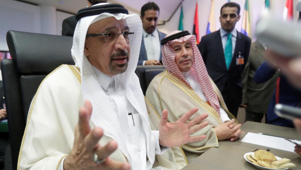 أمريكا تقرر تقليص صادرات النفط الإيراني إلى الصفر.. هل تستطيع السعودية سد الفجوة فعلاً؟
