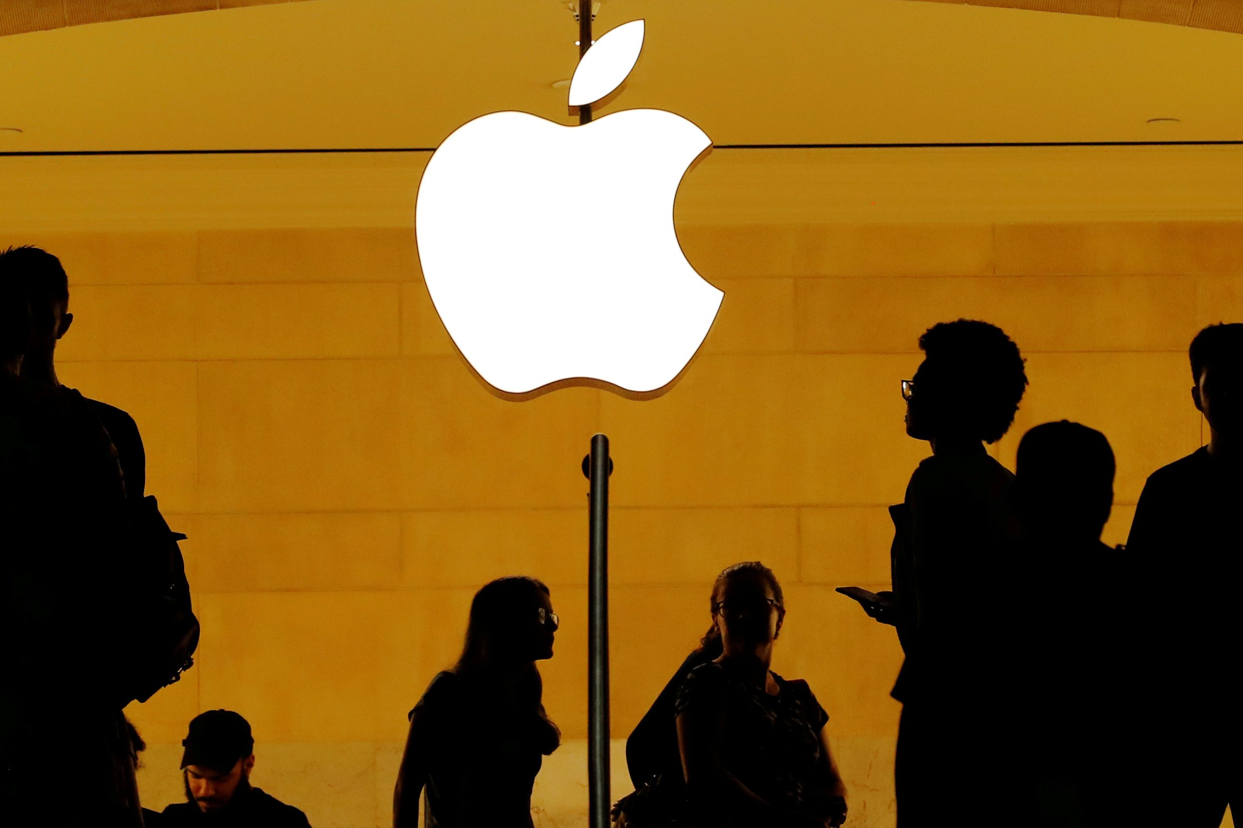 أنظمة Apple اختراق