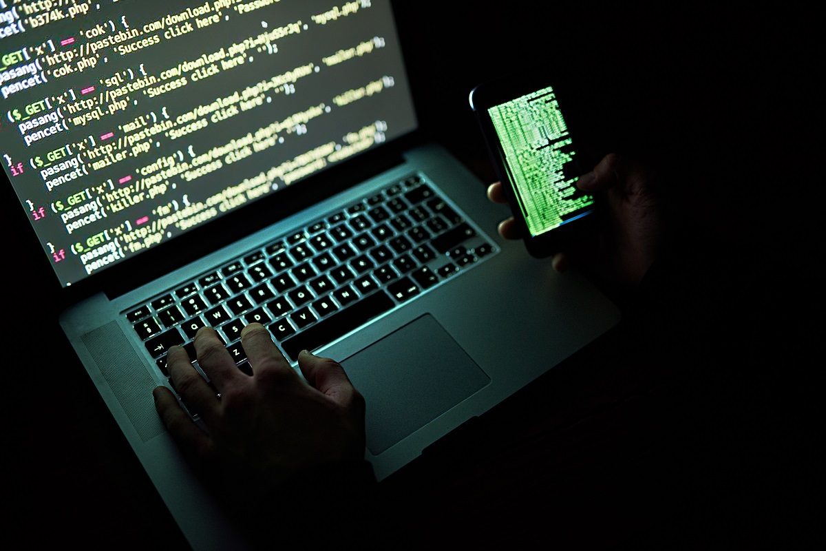 أسوأ لابتوب في العالم يُباع بـ 1.2 مليون دولار على الإنترنت