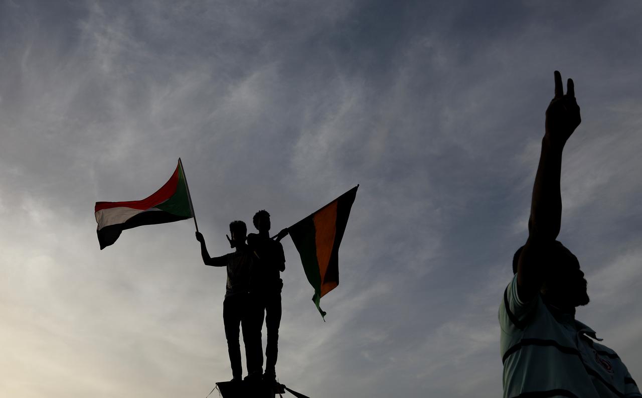 تفاصيل اتفاق نقل السلطة في السودان