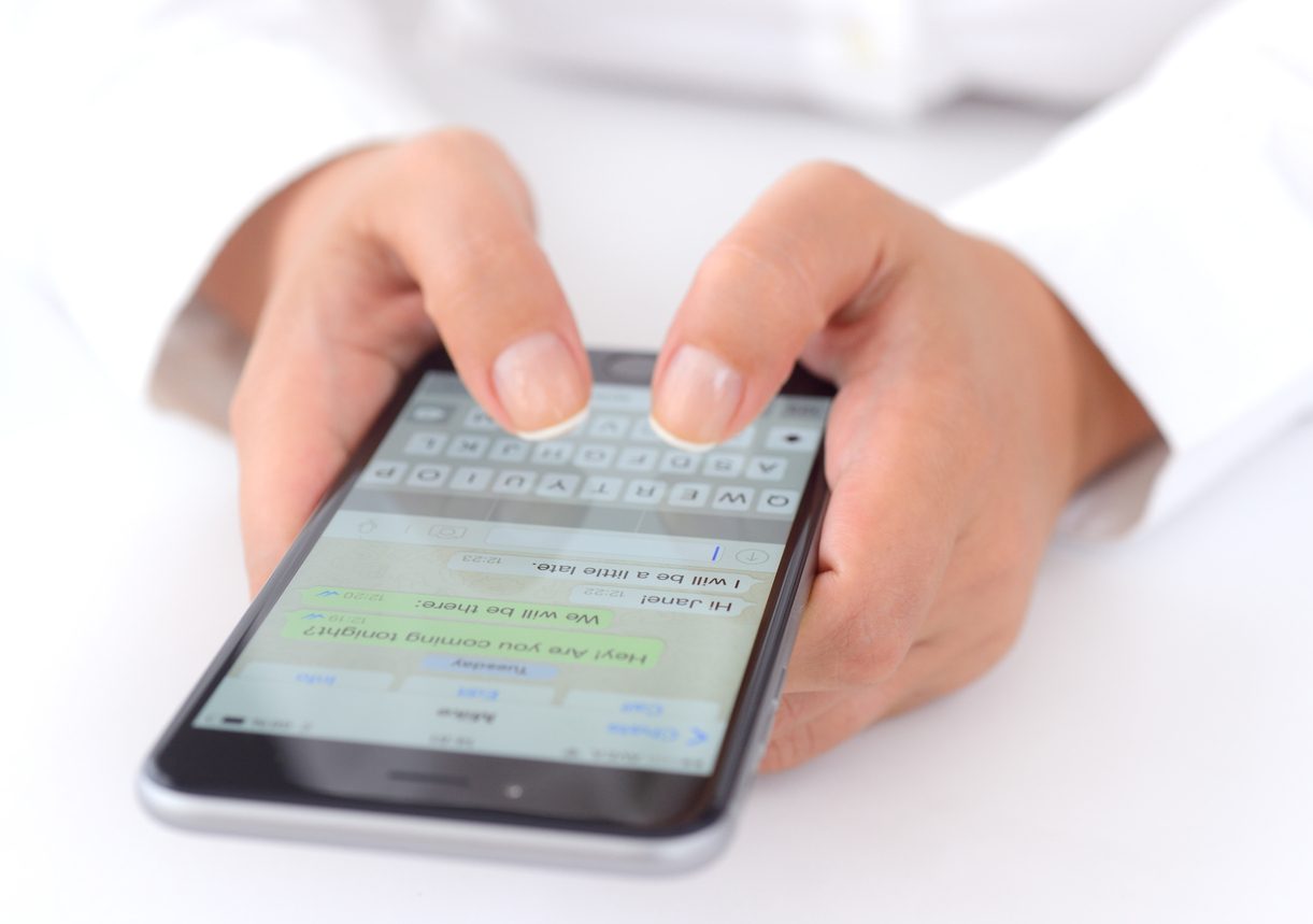 كيف تحفظ رسالة على واتساب