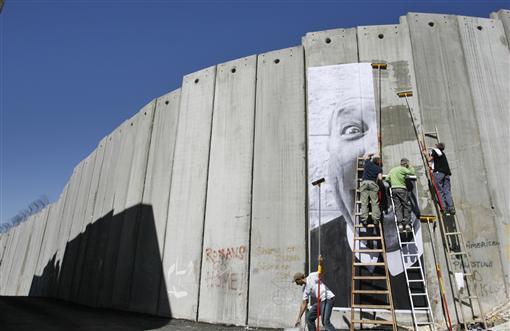 ماذا لو أخذ الفلسطينيون الأموال وهربوا؟.. الحل الذي سيبيع الوهم لكوشنر