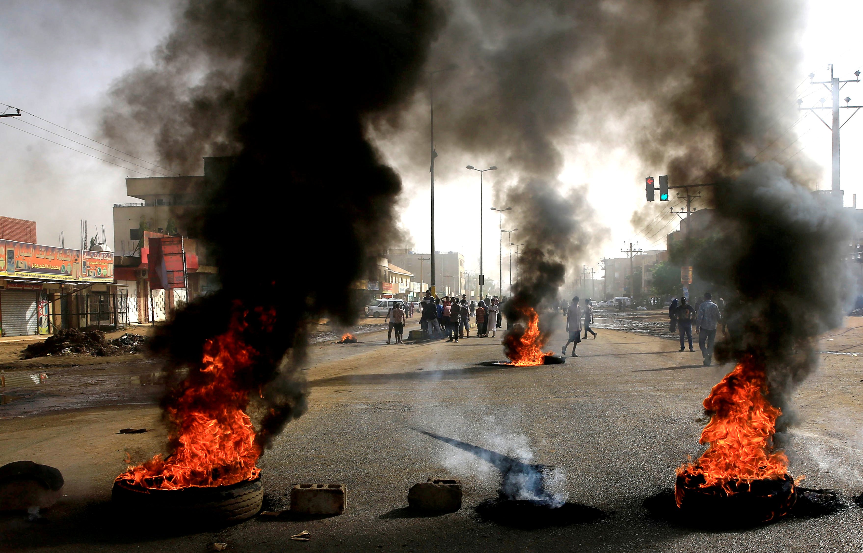 فض اعتصام السوادن السودان صور وفيديوهات فض اعتصام السودان