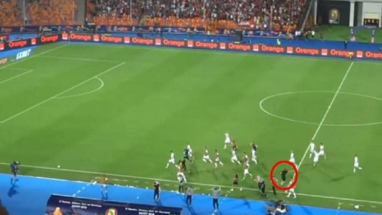 تصرف ذكي جنب الجزائر هدفاً مباغتاً خلال الاحتفال بهدف محرز
