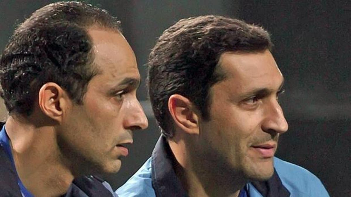 منع نجلَي مبارك من دخول ملاعب البطولة الإفريقية يثير معركة كلامية على مواقع التواصل