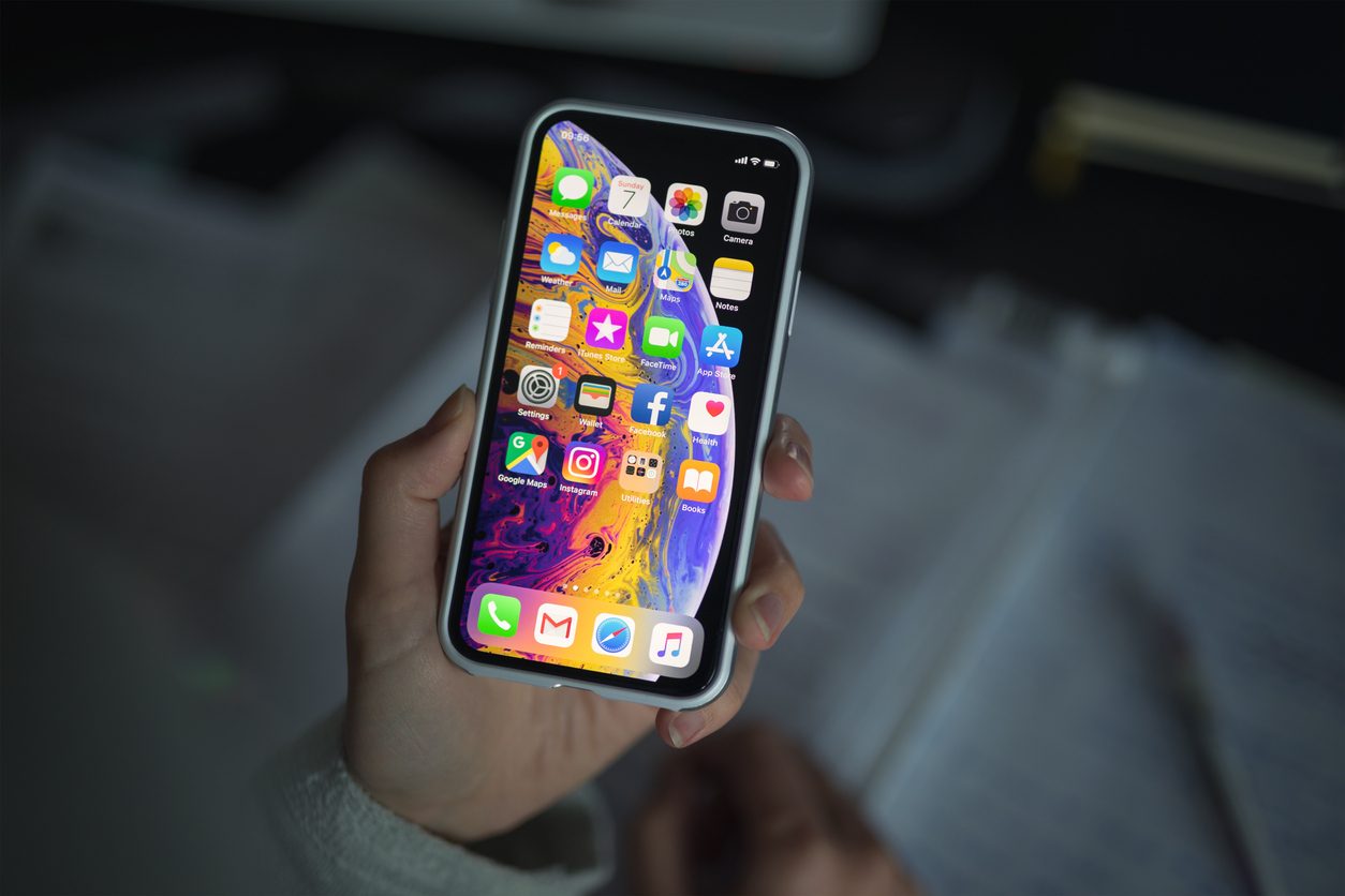 Apple في مأزق.. الشركة متورّطة في انتهاك بيانات المستخدمين