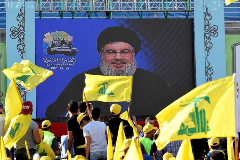 كيف استفاد حزب الله من تراجع شعبية تيار الحريري وتحالَفَ مع السنة والمسيحيين أيضاً؟