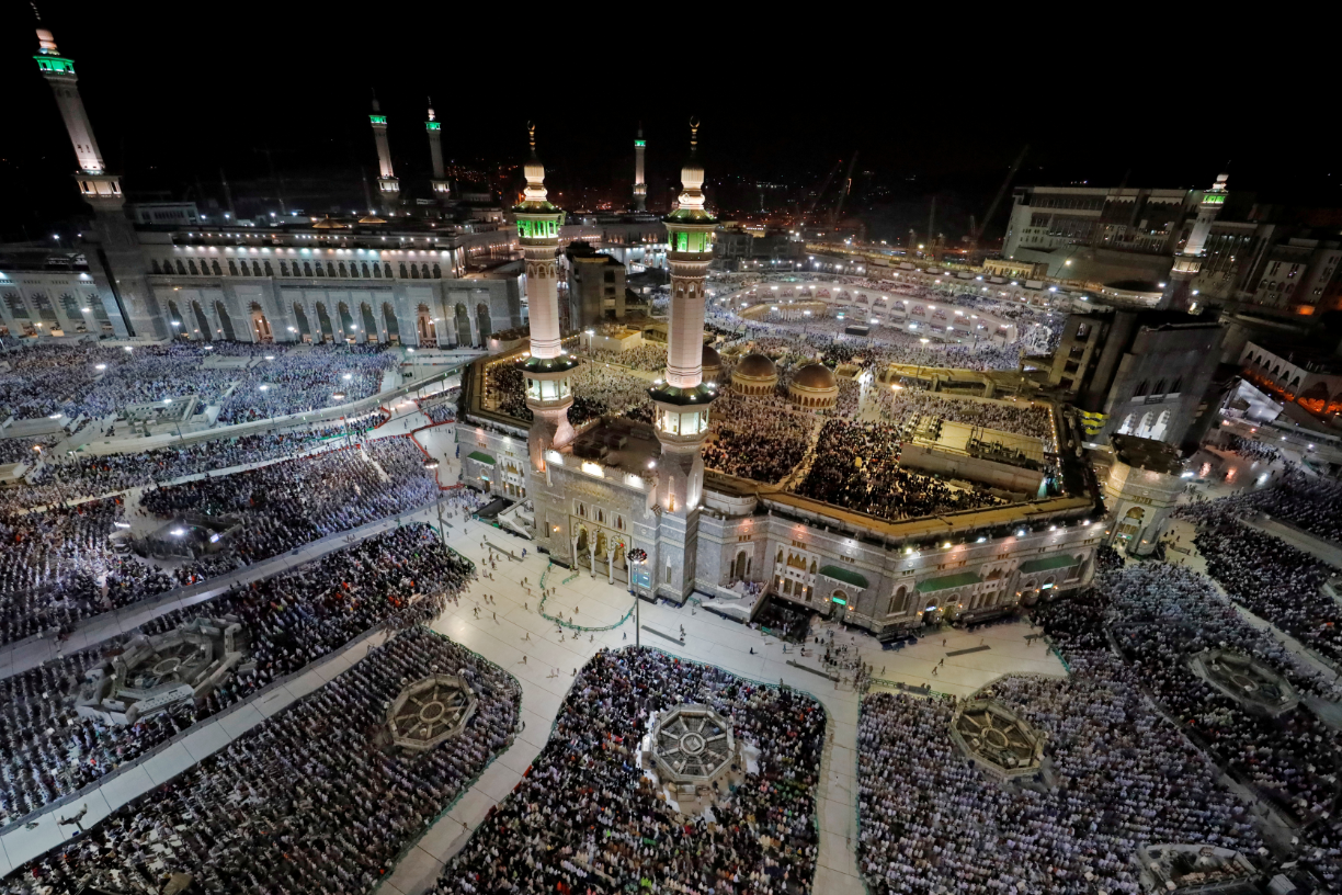 قبل يوم من بدء المناسك.. المملكة تطلب من 2.5 مليون حاج عدم تسييس الشعائر