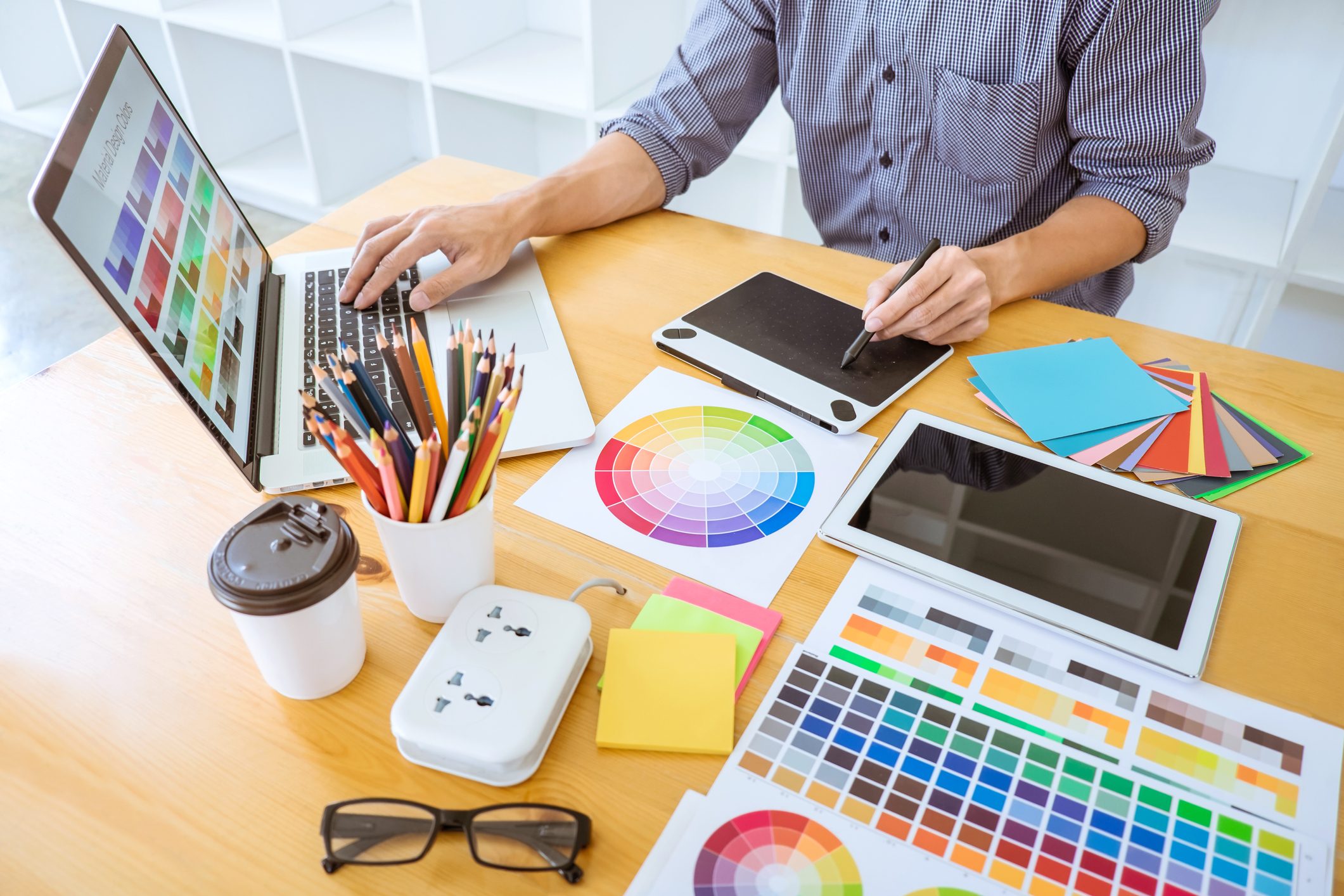 تطبيقات Adobe ليست الوحيدة.. إليك أفضل مواقع تصميم رسومات لغير المحترفين