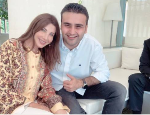 نانسي عجرم وبناتها يستضيفون الشيف التركي بوراك ويتحدث معها بالعربية