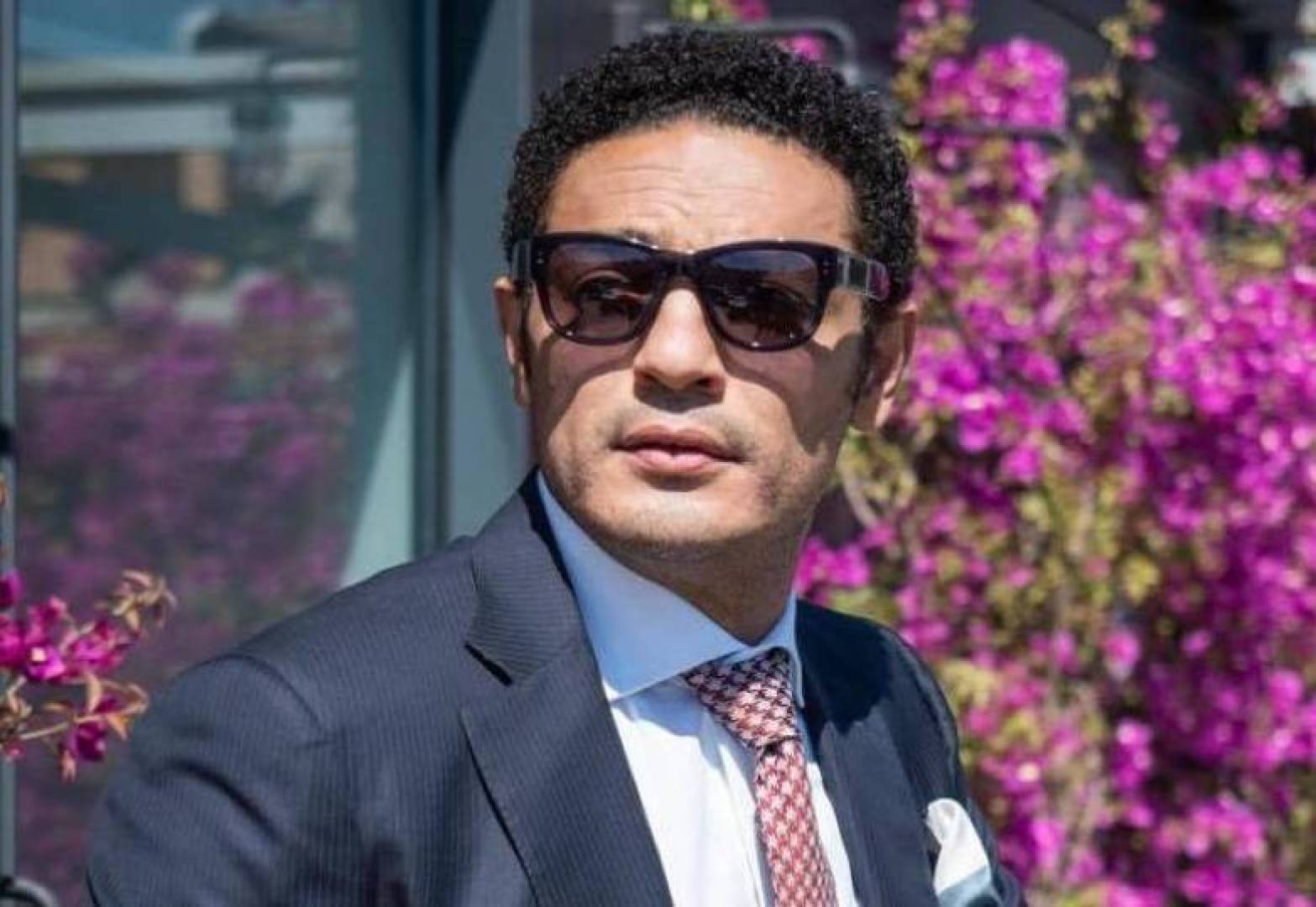 في آخر فيديو لـ «مقاول الجيش».. محمد علي يكشف كيف «دمّر» السيسي شعبية كامل الوزير