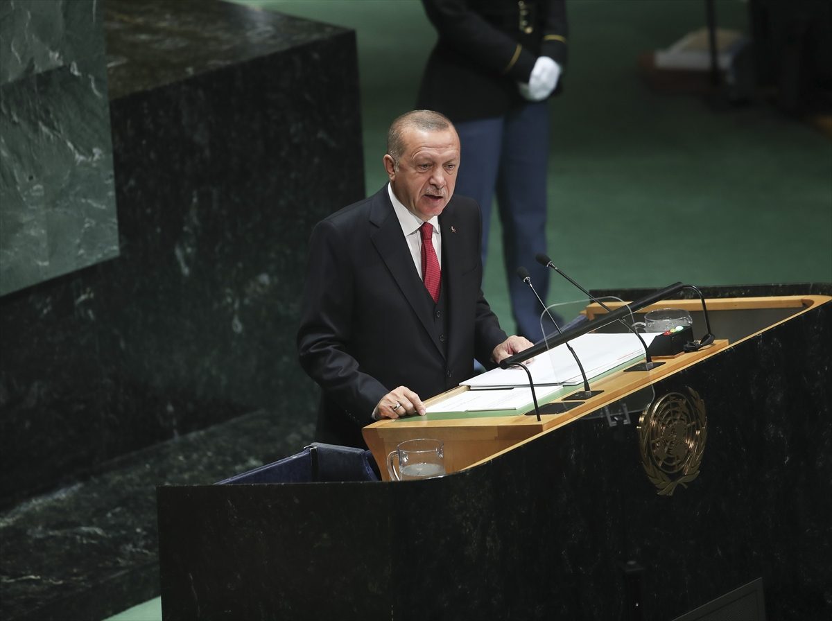 أردوغان يواجه وفدَيْ مصر والسعودية بحديثه عن قتل خاشقجي وموت مرسي
