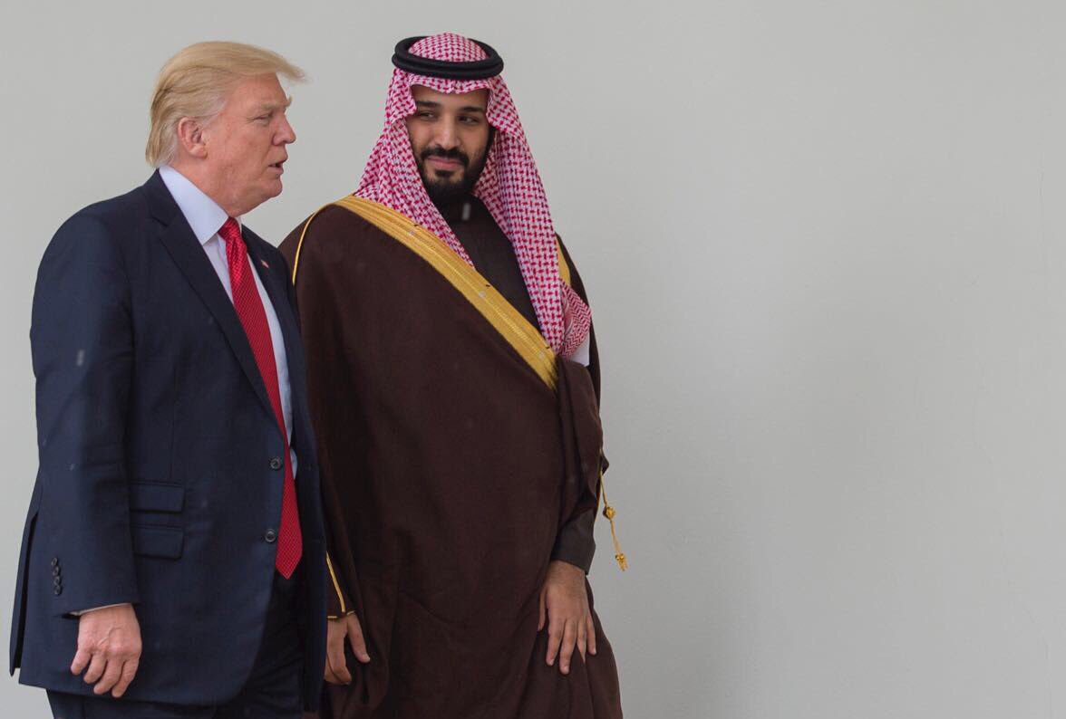 «هجمات أرامكو استهداف لأمريكا».. المونيتور: عدم الرد على إيران سيجعل الخليج يفقد مصداقيته بواشنطن
