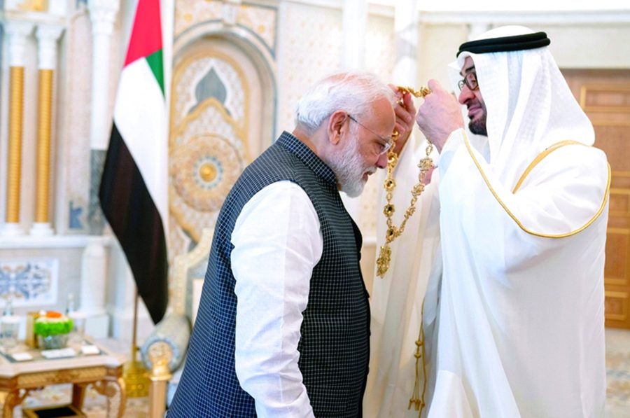 التوازنات والمصالح.. لماذا تتباين ردود الفعل الخليجية حول قمع المسلمين في كشمير وشينجيانغ؟