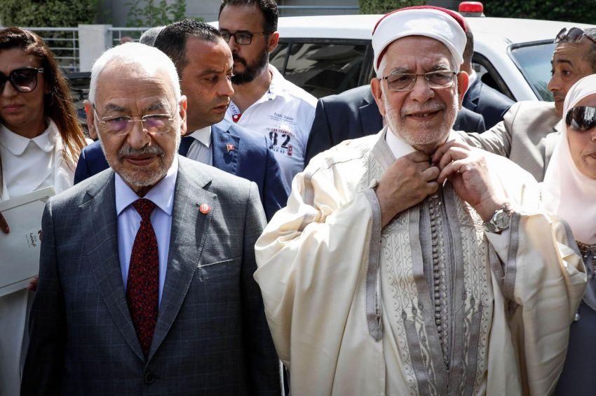 بعد ترشحه للرئاسة التونسية.. العلمانيون هم القادرون على تجنيب مورو مصير مرسي