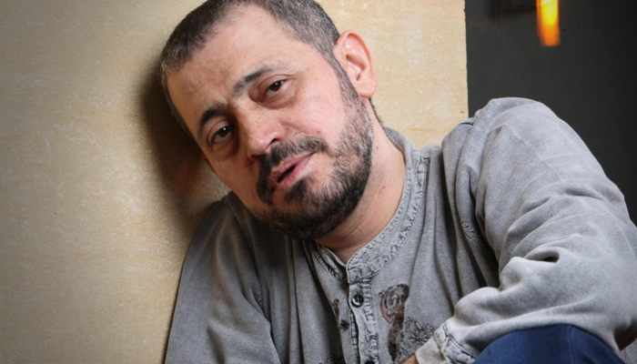 يغير صوته.. يضحك بدون سبب ومدمن… هل خدعنا جورج وسوف؟