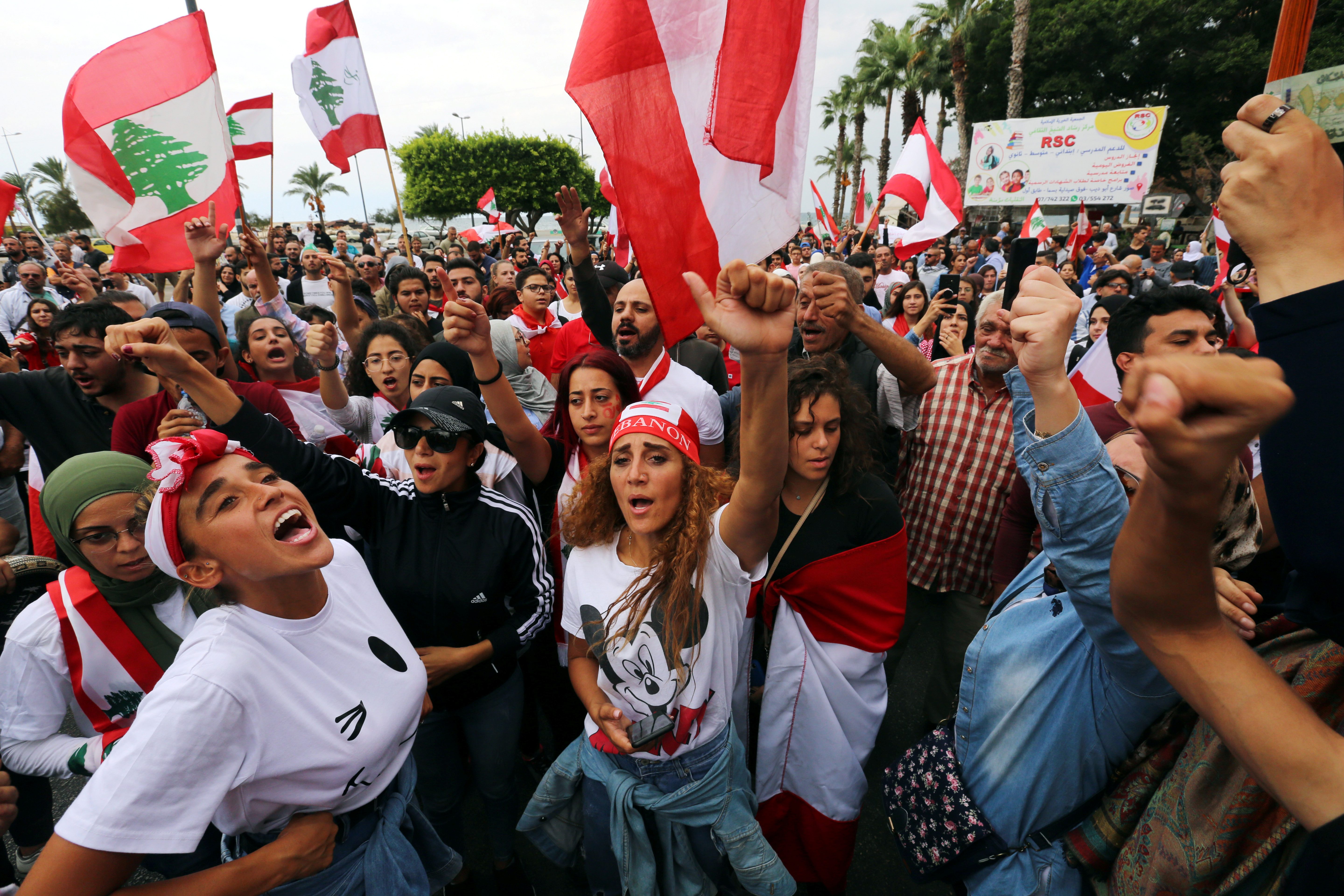 كان الجيش اللبناني فضَّ مواجهات بين متظاهرين ومؤيدين لـ "التيار الوطني الحر"، الذي يرأسه وزير خارجية لبنان جبران باسيل