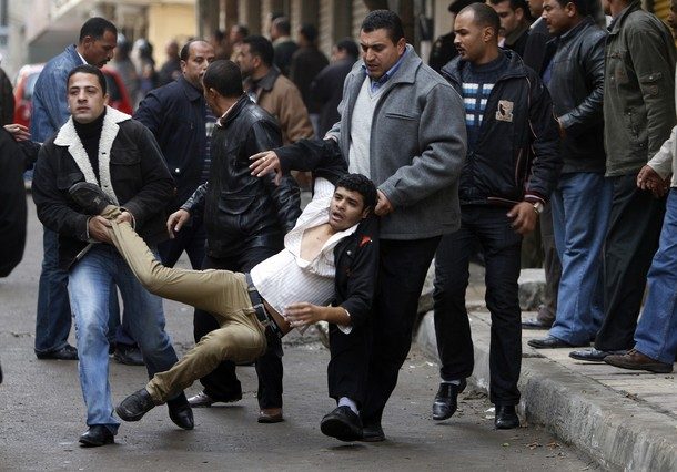 كل ما تحتاج معرفته كي لا تعتقلك الشرطة المصرية بسبب هاتفك المحمول