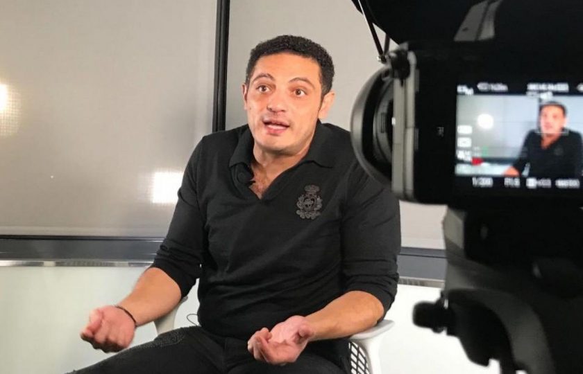 محمد علي يتحدث لـ «الغارديان»: «لديَّ خطة ستدهش العالم، وقد أخذوا مني جنسيتي»
