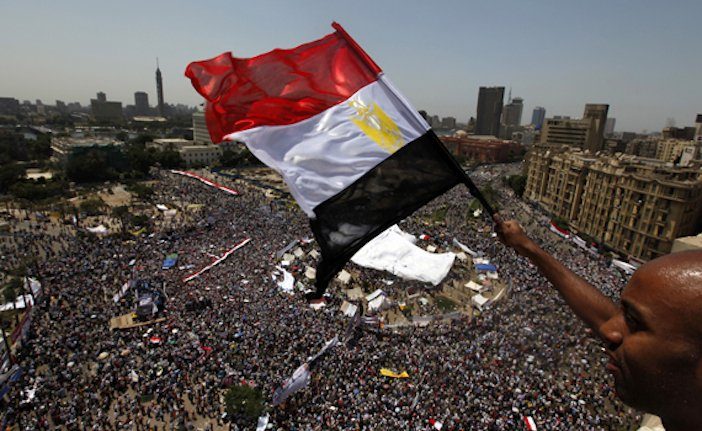 أحزان جيل ثورة يناير.. ماذا حدث لقصص الحب التي بدأت في ميدان التحرير؟ 