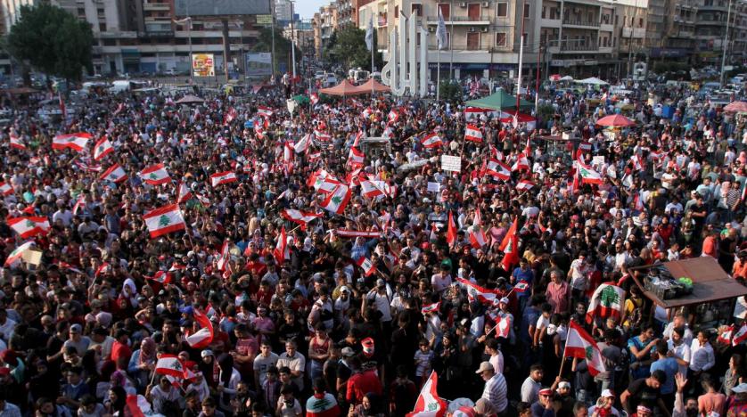 عروس الثورة اللبنانية التي ذبحها الأسد.. طرابلس بين تشويه حزب الله وخطط الهيمنة الإماراتية