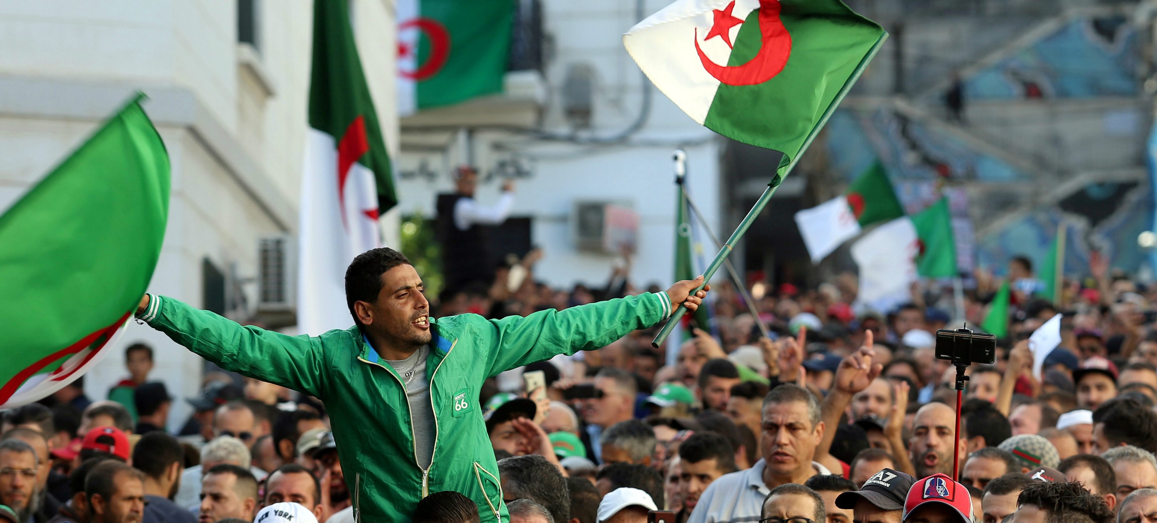 الجزائر احتجاجات الجزائر