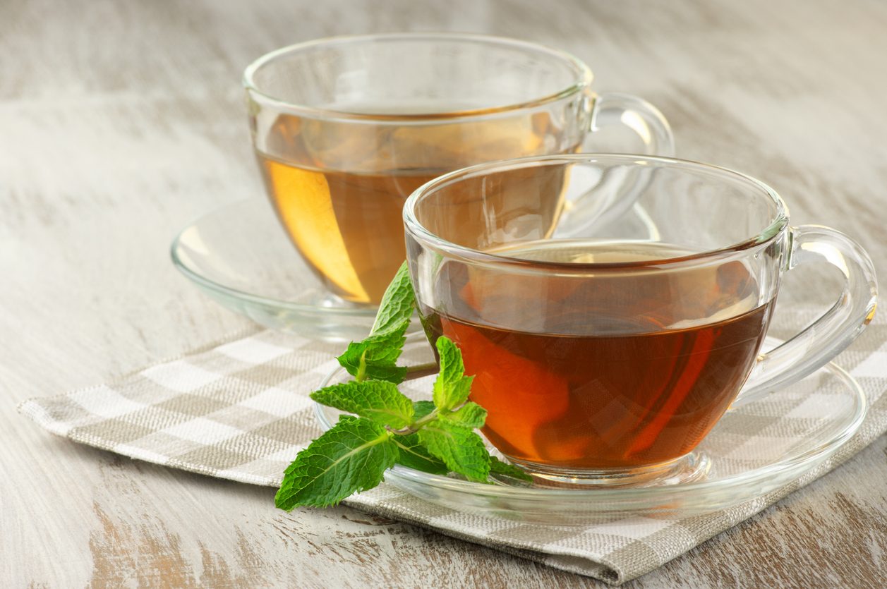 الشاي الأخضر أم الأسود