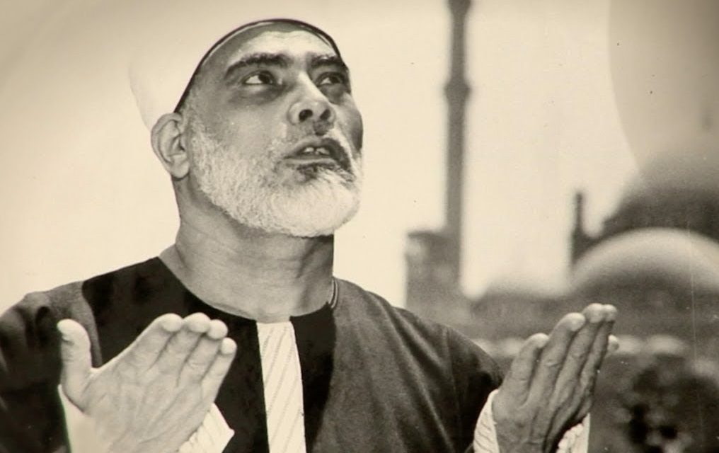 أول من قرأ القرآن بالكونغرس ولم يتقاضَ المال قط.. لماذا يستمع الناس للحصري بعد 40 عاماً من وفاته؟