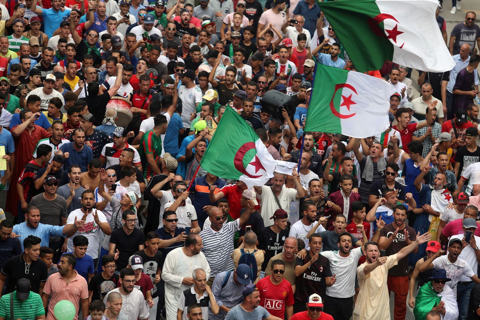 الإعلان رسمياً عن موعد أول مناظرة رئاسية في تاريخ الجزائر.. سيشارك فيها 5 مرشحين للرئاسيات
