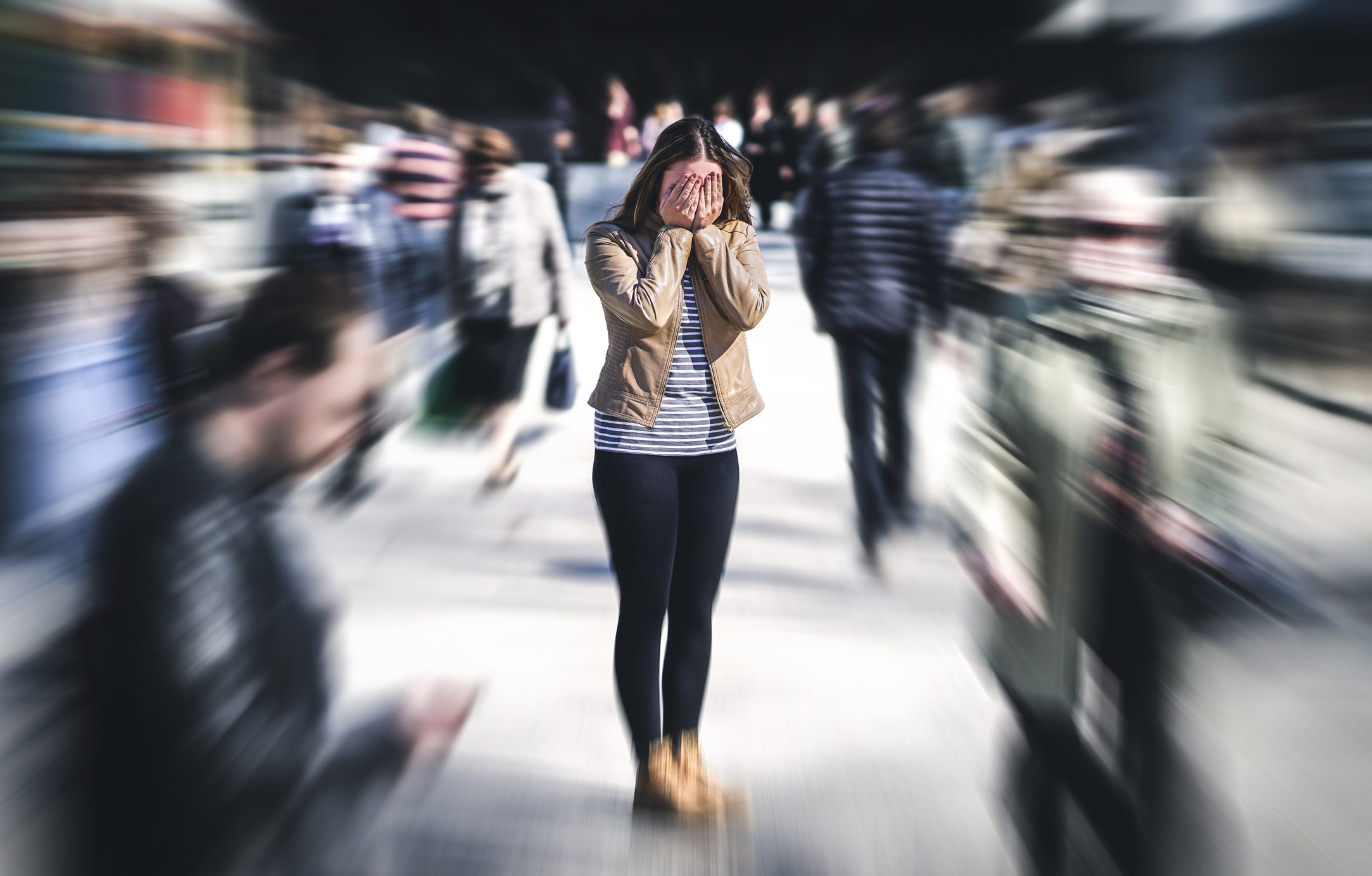 iStock- هناك عدة أنواع وأنماط لاضطراب القلق تختلف شدة أعراضها من نوع لآخر ومن شخص لآخر