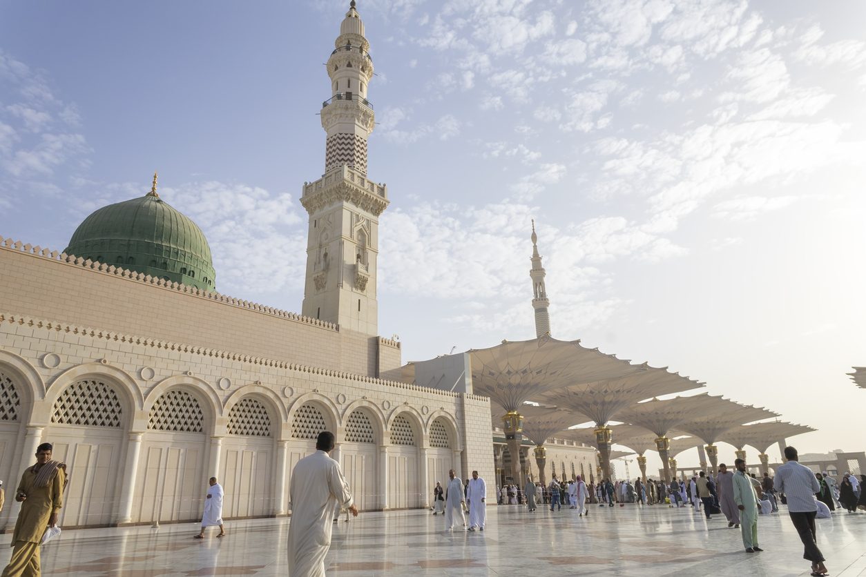 كيف كانت رحلتي أنا وزوجي وابنتي إلى المدينة رحلة العمر!
