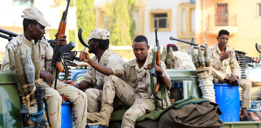 الجيش السوداني يتعرض لكمين مفاجئ من ميليشيا إثيوبية على الحدود بين البلدين / رويترز