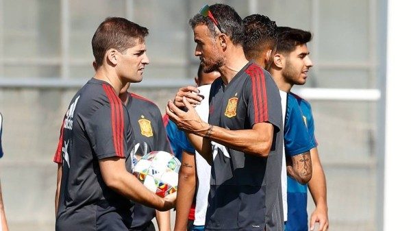 لقد كنت أنانياً.. «خائن إنريكي» يعترف بندمه على فعلته مع منتخب إسبانيا
