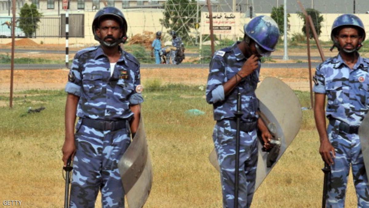 7 قتلى و70 مصاباً بانفجار «قنبلة يدوية» في حفل زفاف بالسودان