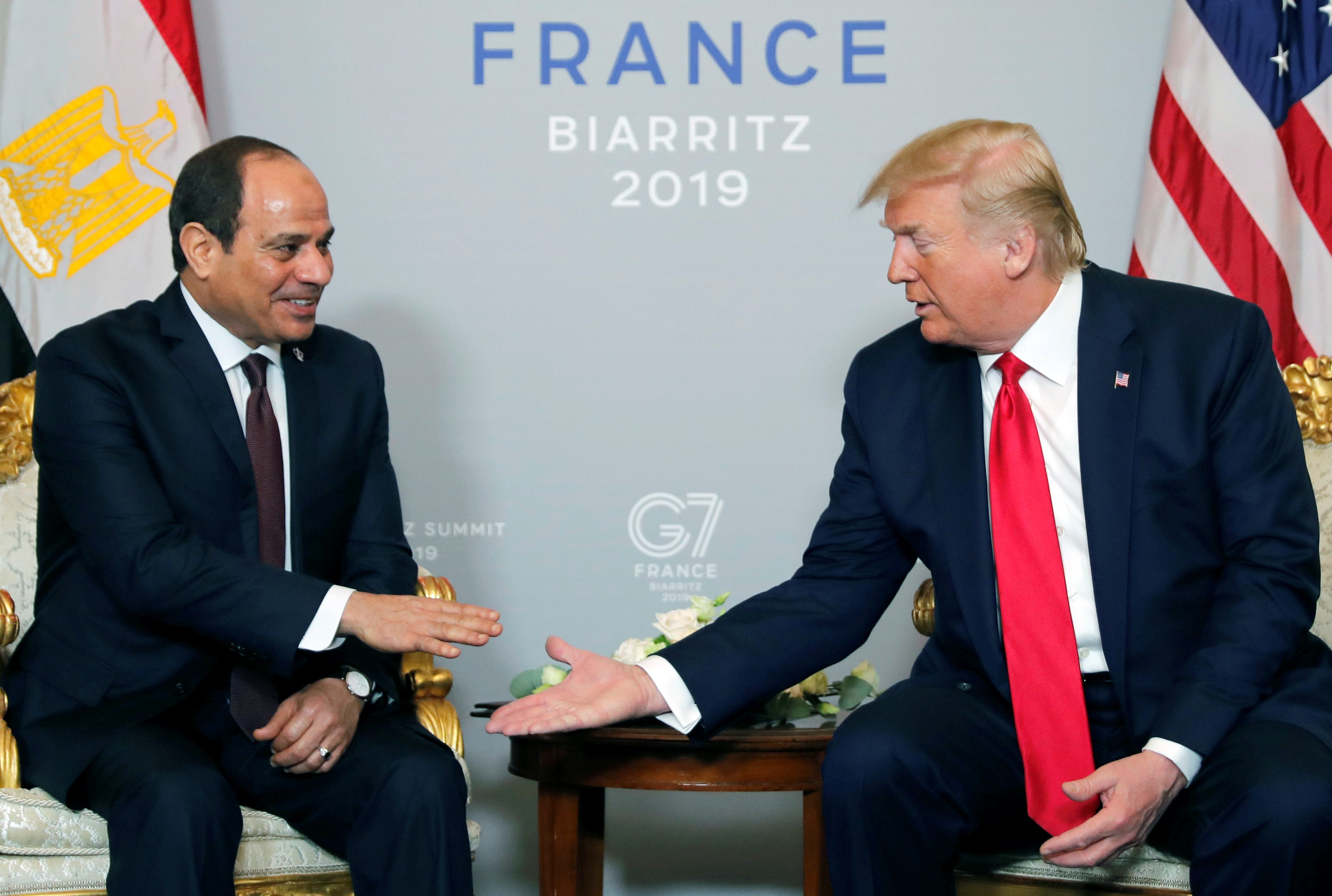 مصر تدعم “خطة ترامب” ضمنياً.. دعت الفلسطينيين والإسرائيليين إلى دراسة عرض الرئيس الأمريكي