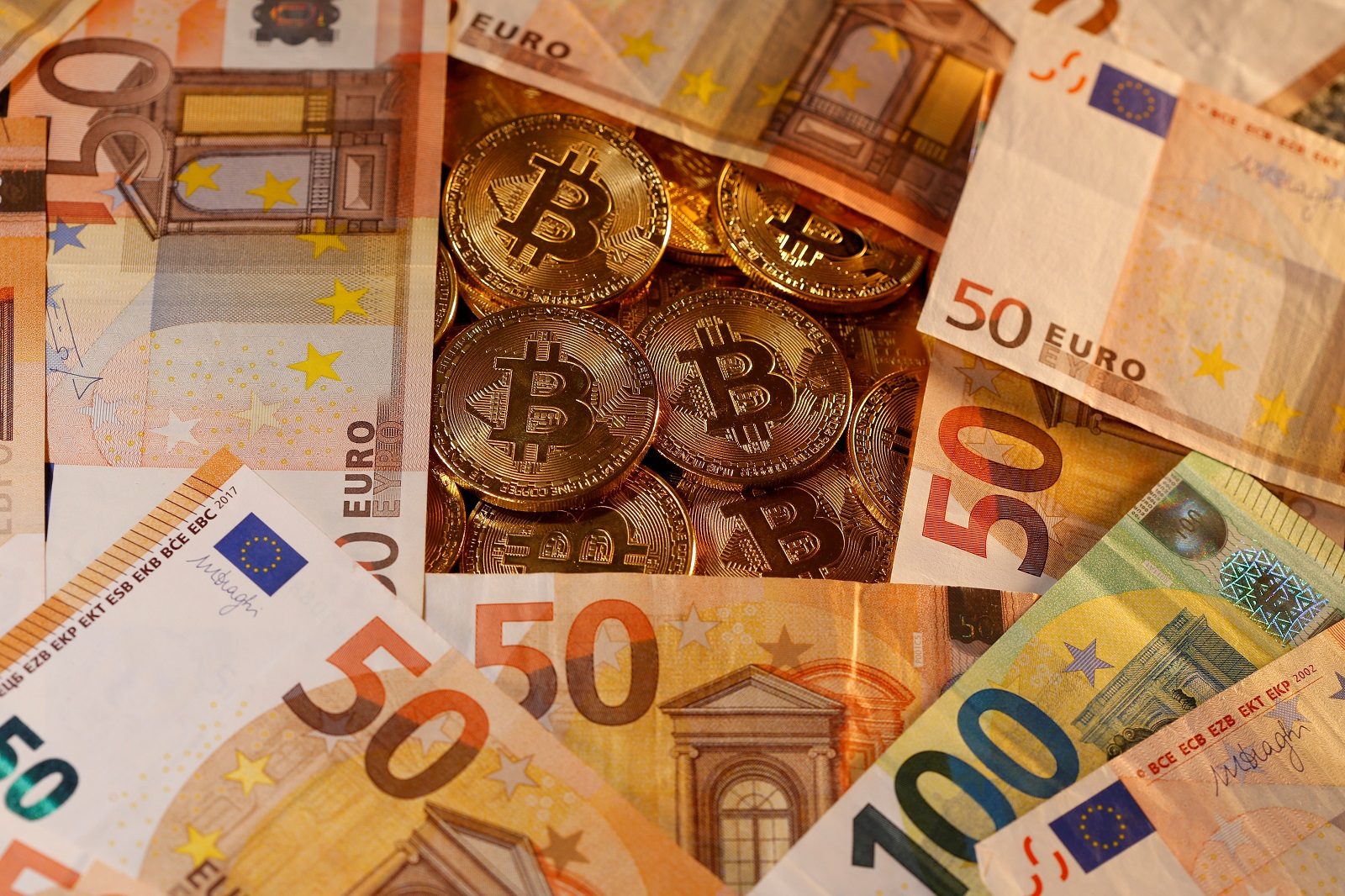 60 مليون دولار في مهب الريح! تاجر مخدرات يخسر ثروة من عملات البيتكوين بعد أن أضاع “كلمة السر”