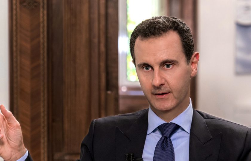 جيروزاليم بوست: بشار الأسد قرر التنحي عن السلطة وطلب اللجوء.. لكن رسالة إيرانية وصلته جعلته يتراجع