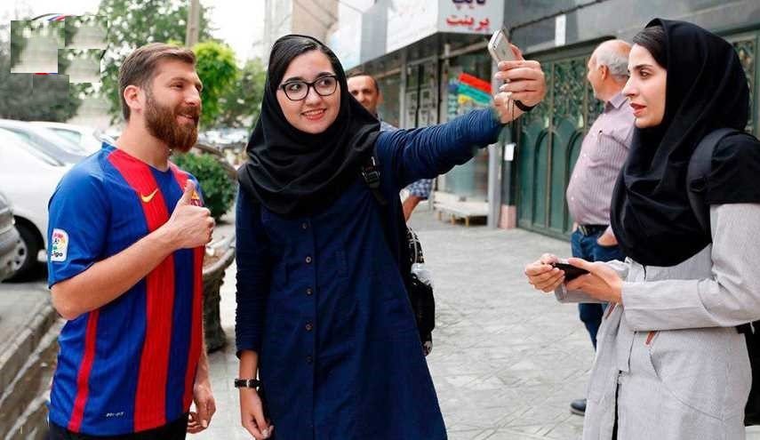 قناة فرنسية تحول ليونيل ميسي إلى شاب إيراني