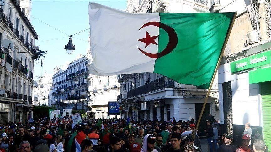 الآن.. التباعد الاجتماعي ضرورة، فقبل 100 عام قدمت لنا الإنفلونزا الإسبانية نموذجاً ناجحاً ينقذنا من كورونا