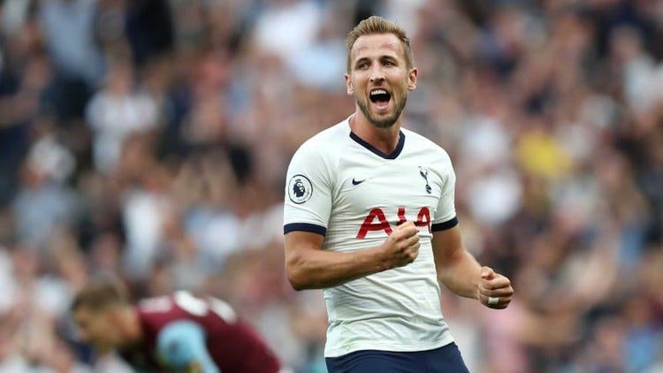 بعدما أفسد صفقة بوغبا.. مانشستر يونايتد يحارب ريال مدريد في أهدافه بالميركاتو الصيفي
