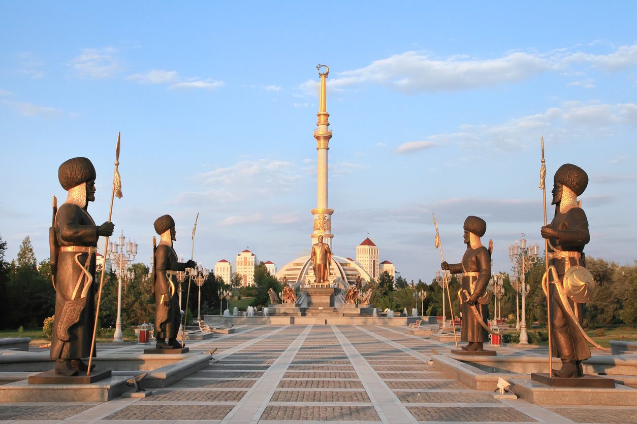 ديكتاتوريات غير معروفة