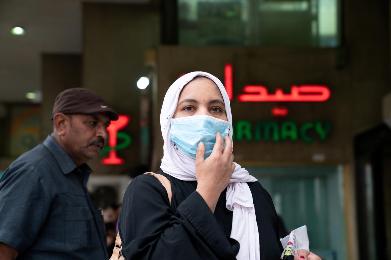في مواجهة حياة الفهد.. ماذا قالت مثقفة كويتية للطاقم الطبي الأجنبي الذي عالجها من كورونا؟