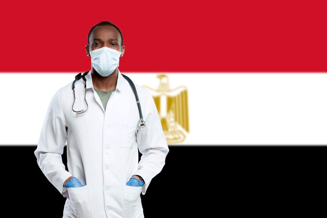 بين السياسي والمهني: موجز تاريخ إخضاع نقابة الأطباء في مصر