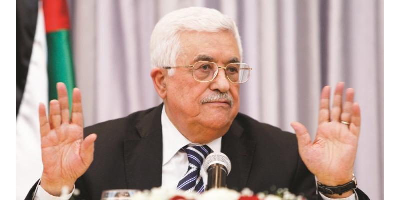 “فتحنا حصّالة الأولاد”.. موظفون فلسطينيون غاضبون لعدم تسلُّم رواتبهم والسلطة تتهم المعترضين بالخيانة